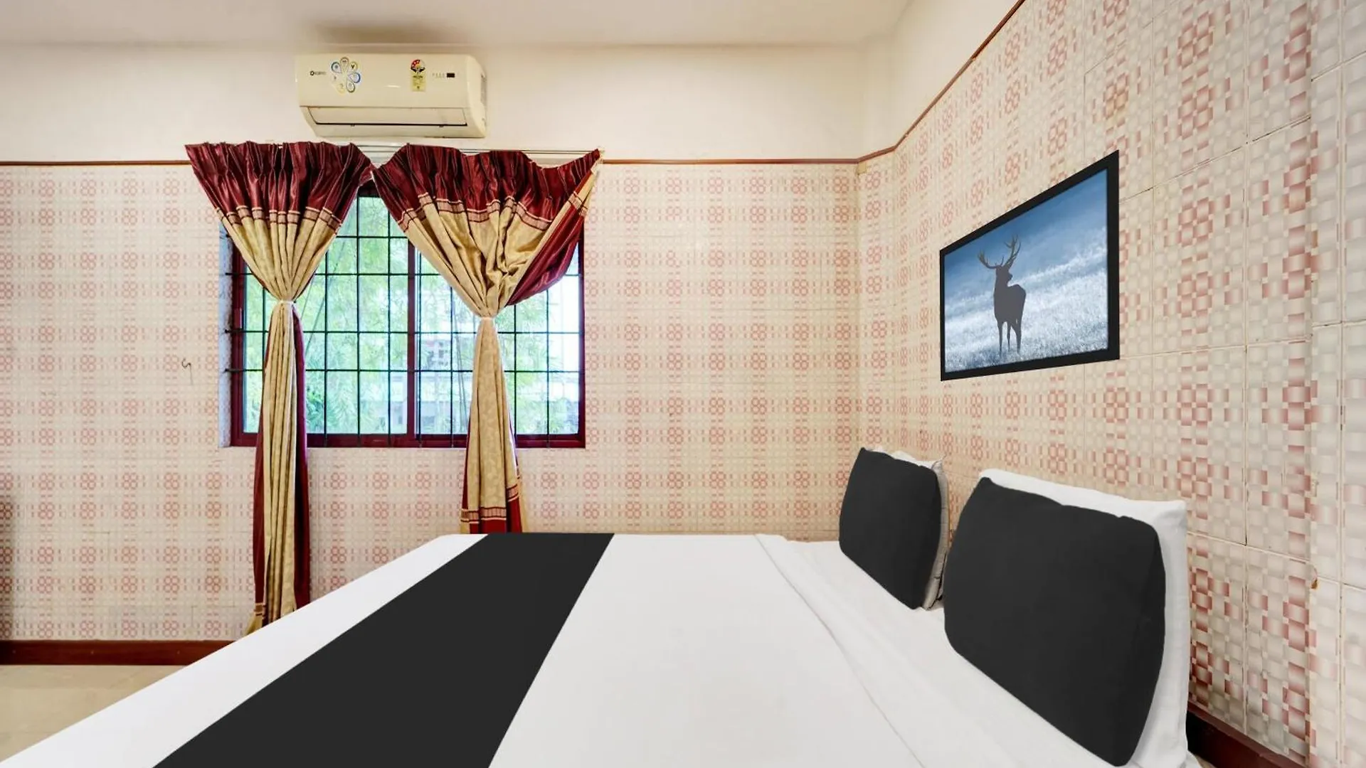 **** Hotel Super Collection O Vazhakkala Kakkanad Kochi India